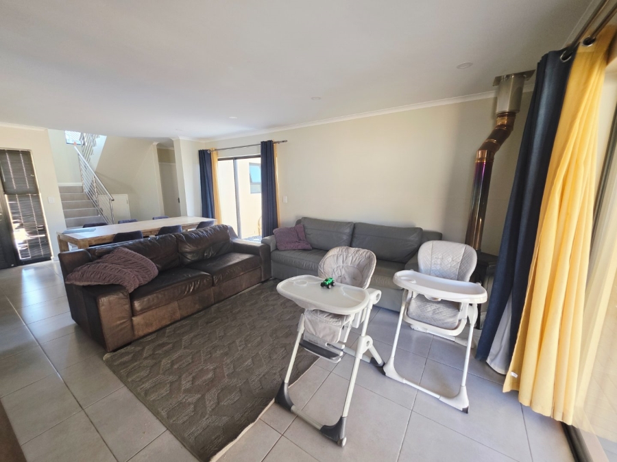 5 Bedroom Property for Sale in Sandown Western Cape